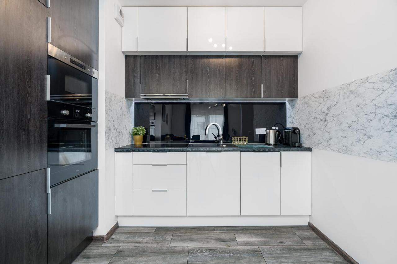Sleepway Apartment - Garbary 100-46 z parkingiem Poznan Bagian luar foto